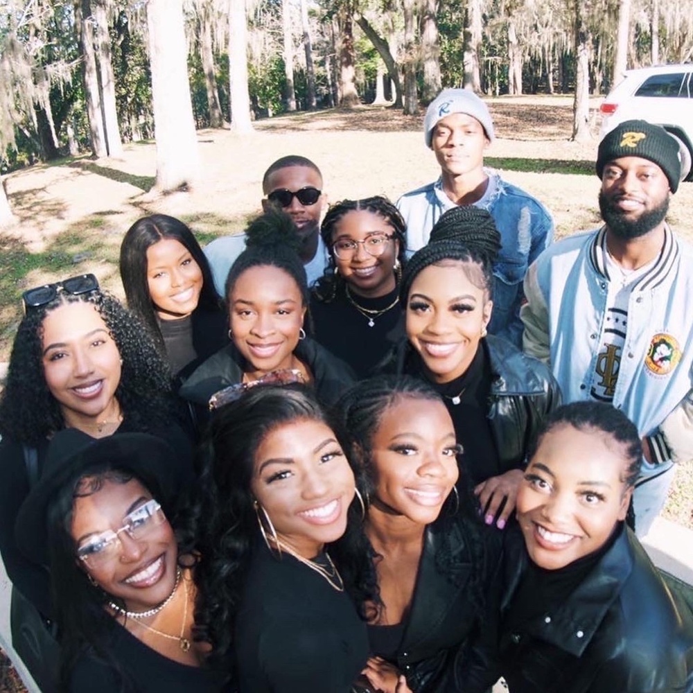 Meet your Posher, Laura